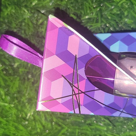 NEW GLOSS BOMB CRYSTAL HOLOGRAPHIC LIP LUMINIZER LIMITED EDITION 🪩 - Picture 16 of 17